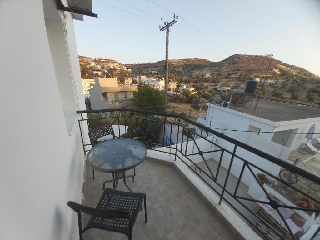 Bodikos Apartments Pitsidia Exterior foto